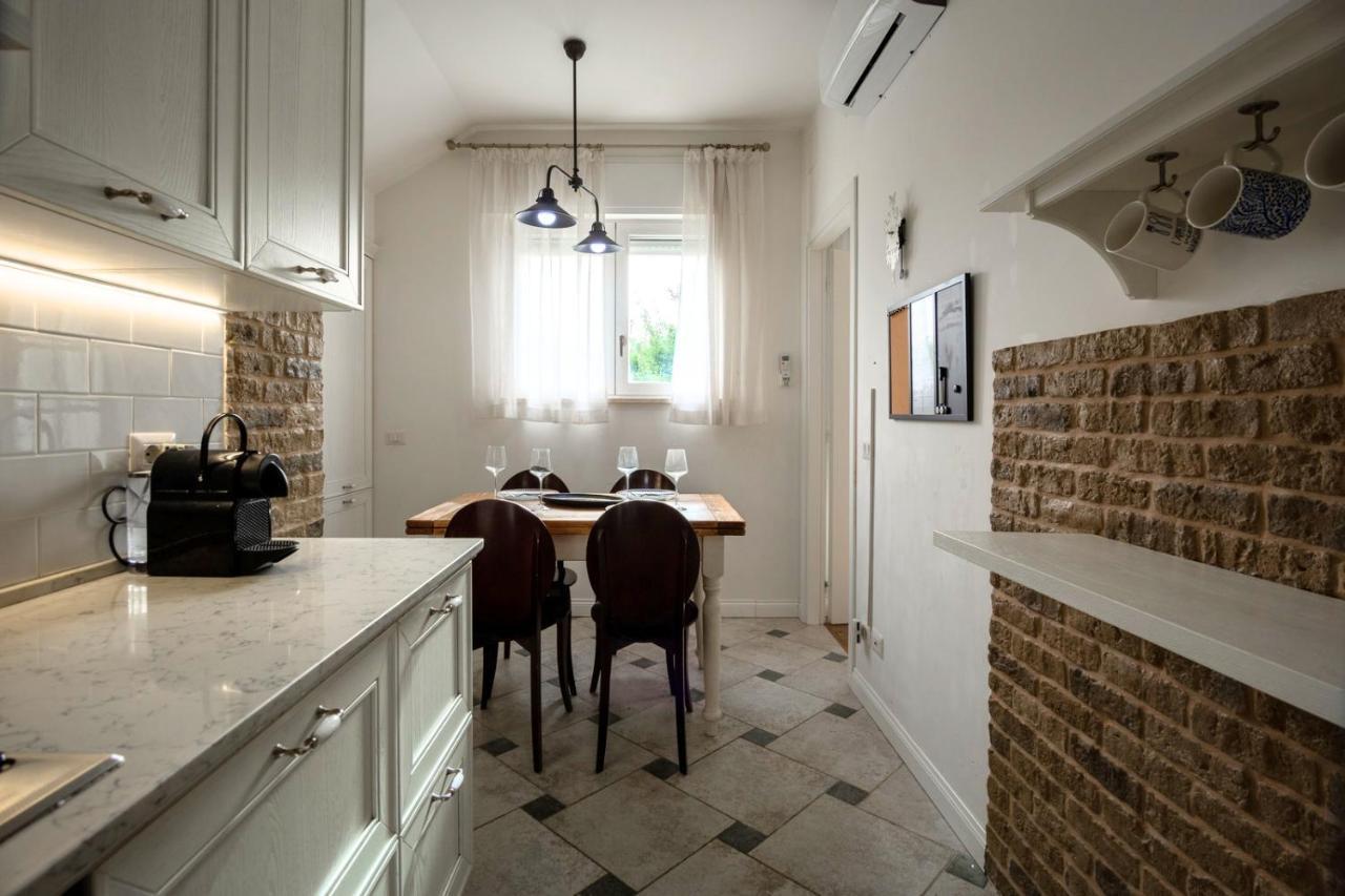 L'Oasi Della Pace - Confortevole E Vicino A Tutto Apartment Chiaravalle Marche Exterior foto